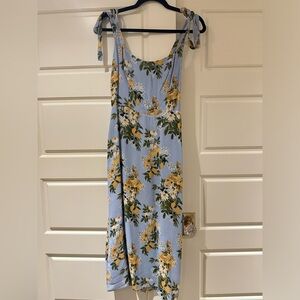 Reformation Besse dress
Never worn